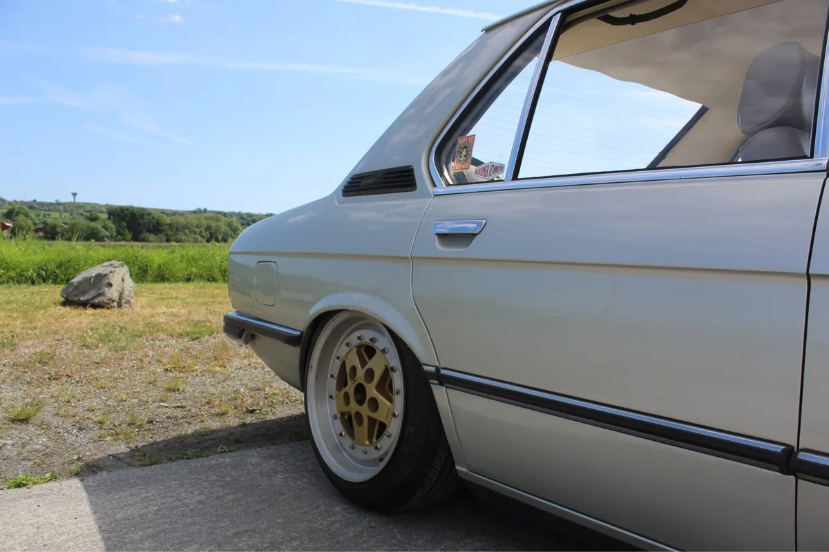 1978 BMW E12 - Image 4