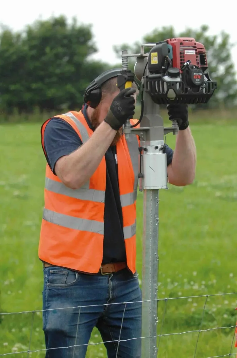 Easy Petrol Post Driver, Clipex Fence Bundle - Image 3