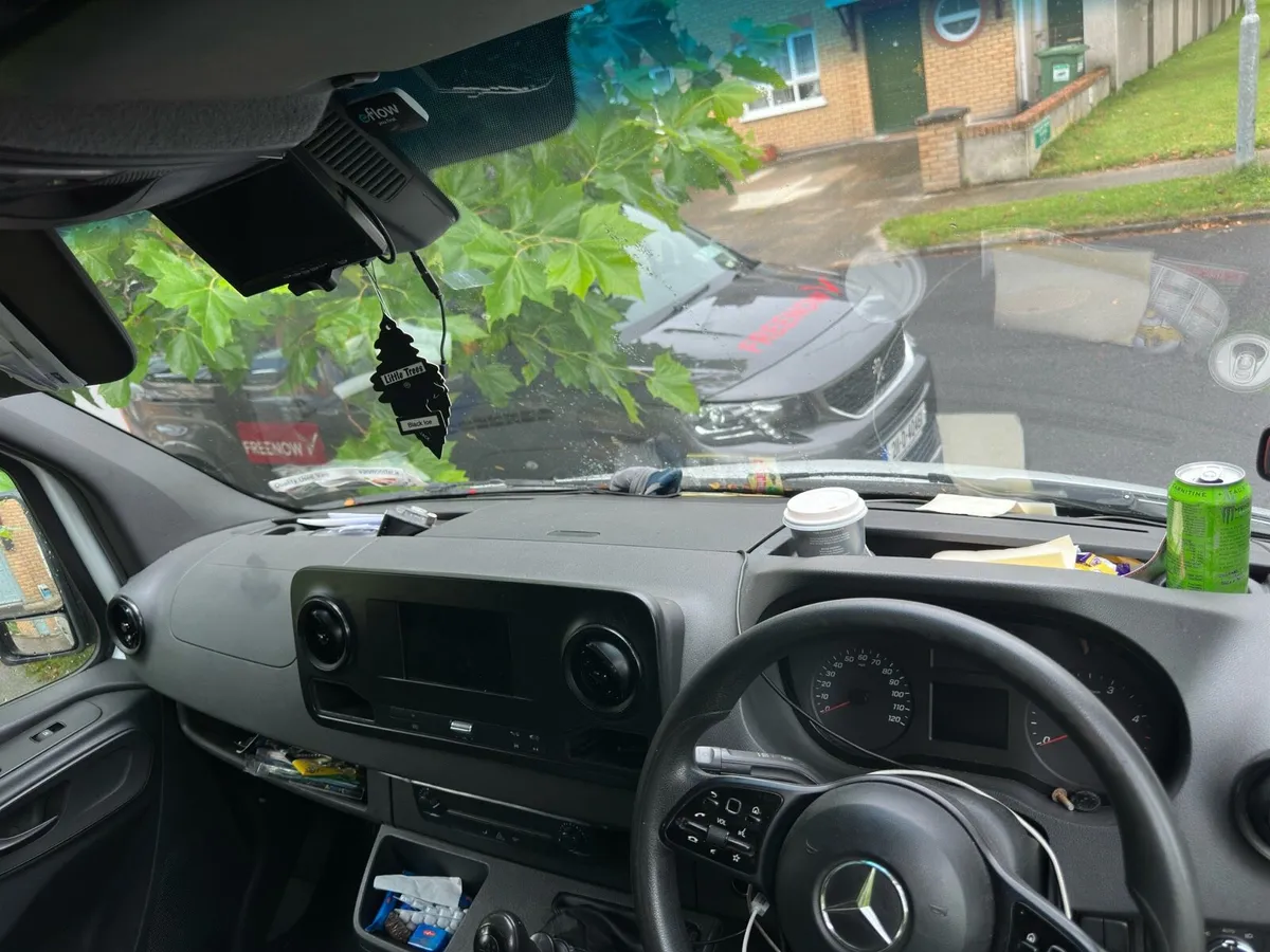 Mercedes Sprinter - Image 4