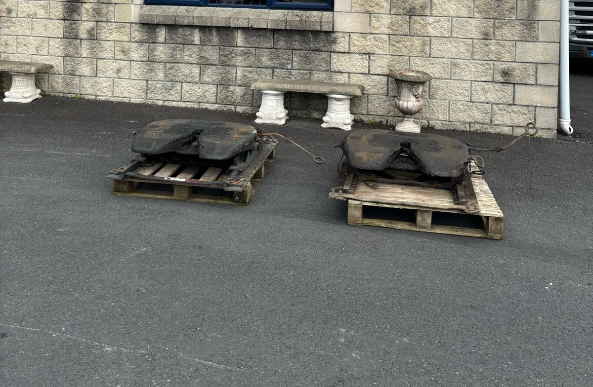 For Sale: Sliding 5th Wheels Volvo - Image 1