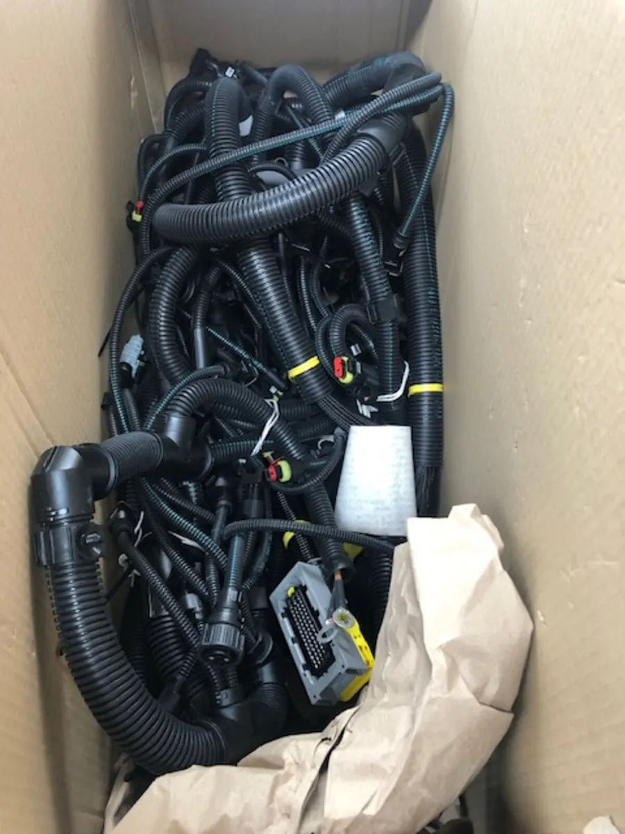 Fendt Engine Harness - Image 2