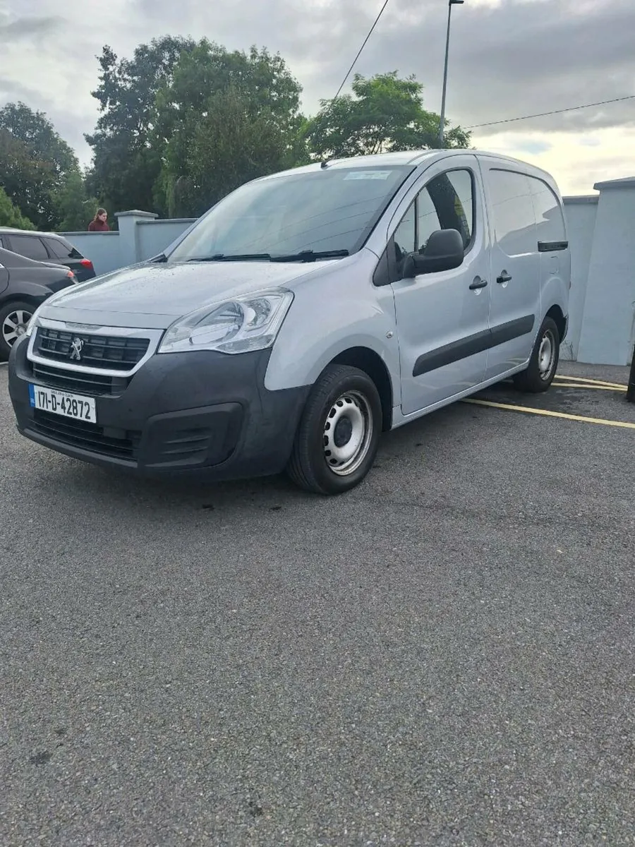 Peugeot Partner 2017 NEW CVRT - Image 4