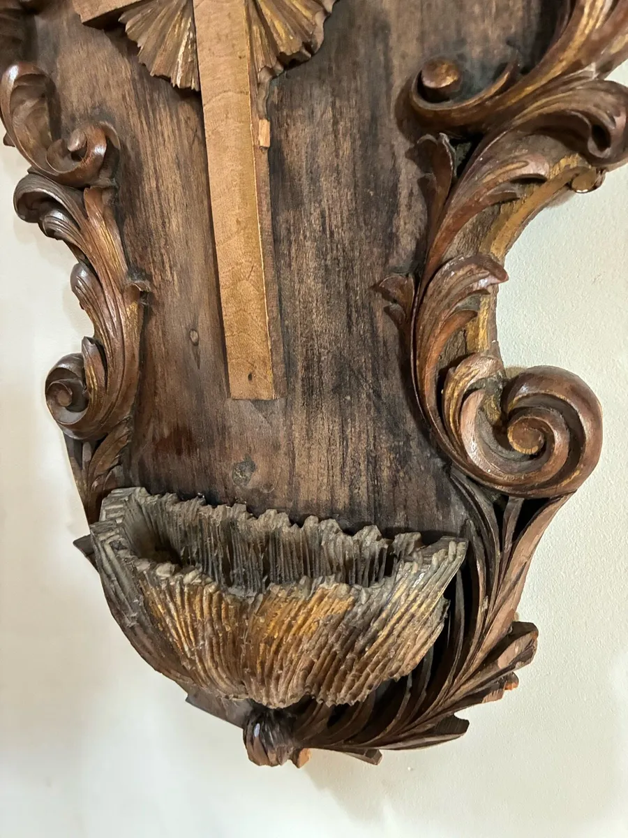 Old water fountain - Image 3