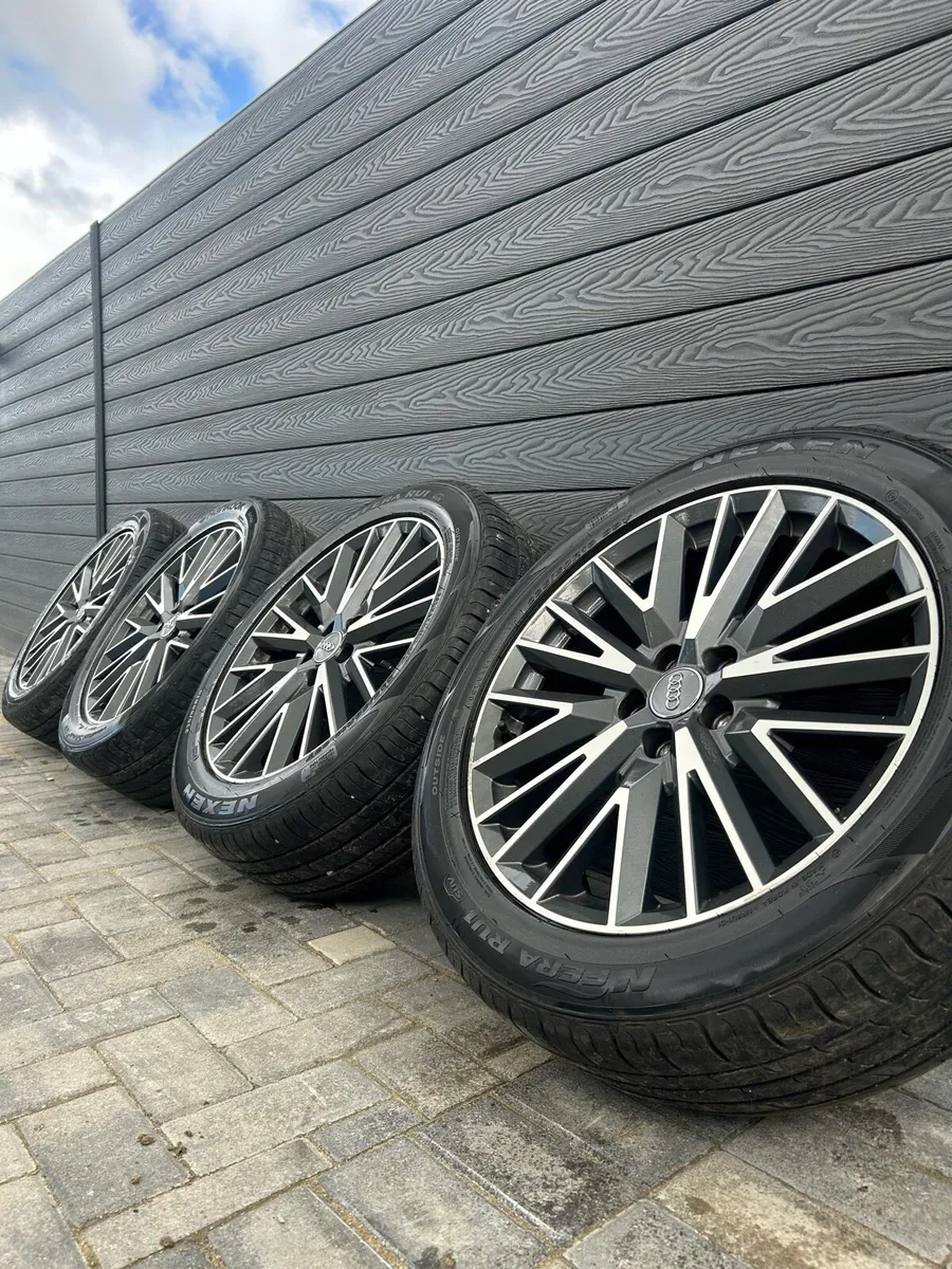 19” GENUINE AUDI Q3 ALLOY WHEELS & TYRES - Image 1