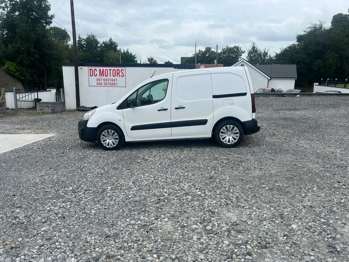 2018 Citroen berlingo 3 seater enterprise model - Image 1