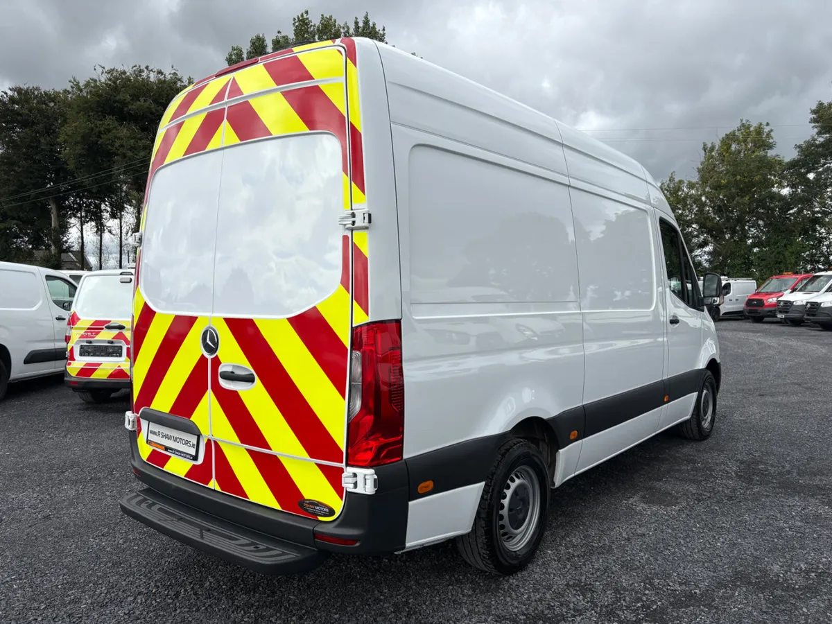 Mercedes-Benz Sprinter - Image 4