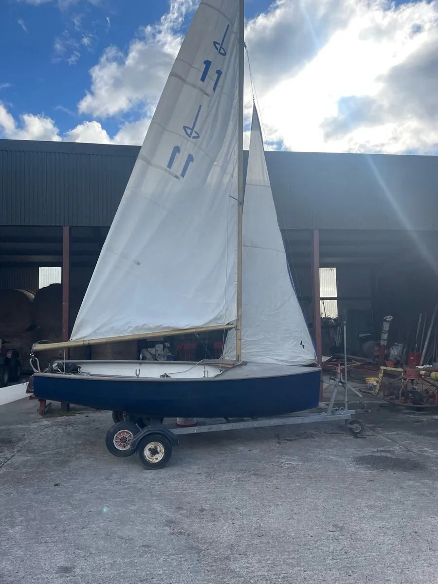 Sailing Dingy - Image 2