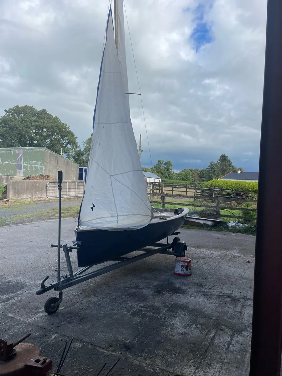 Sailing Dingy - Image 3