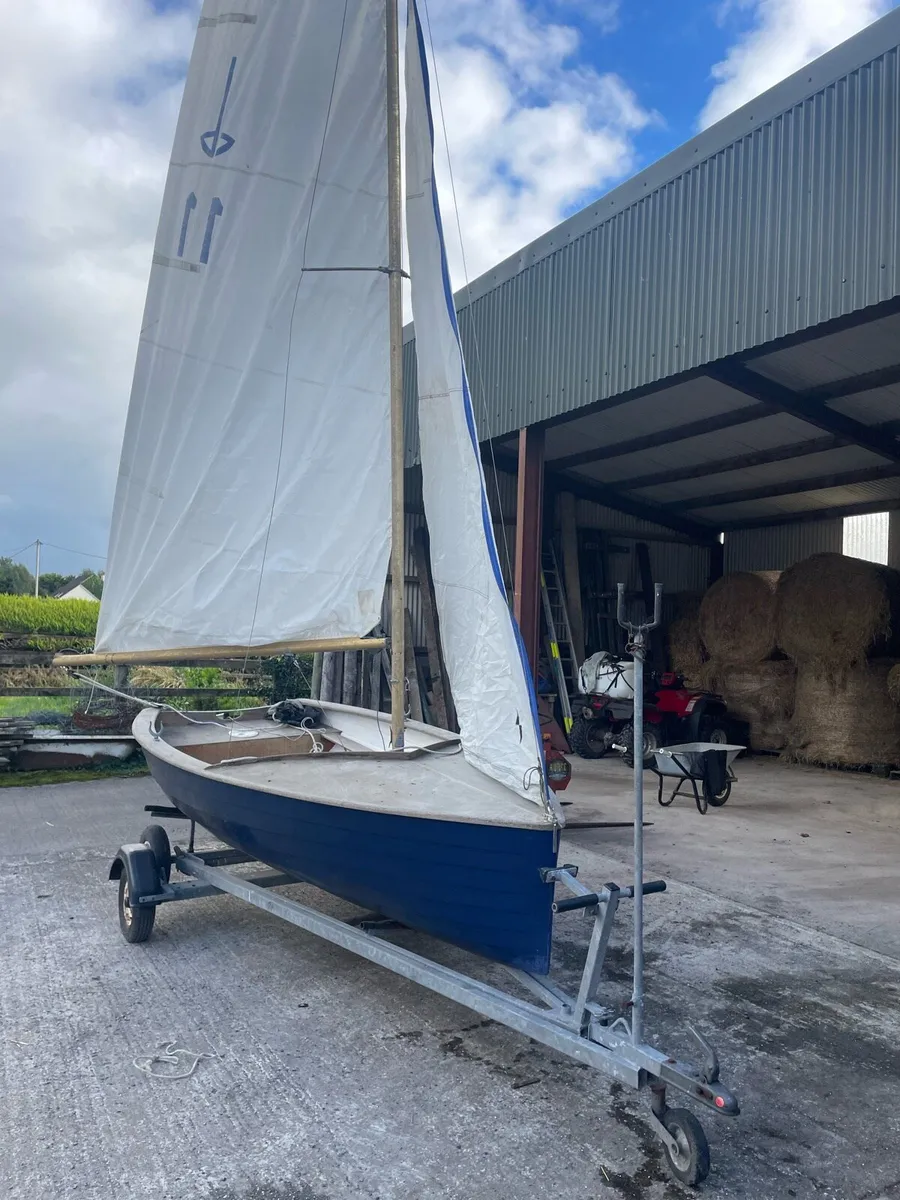 Sailing Dingy - Image 4