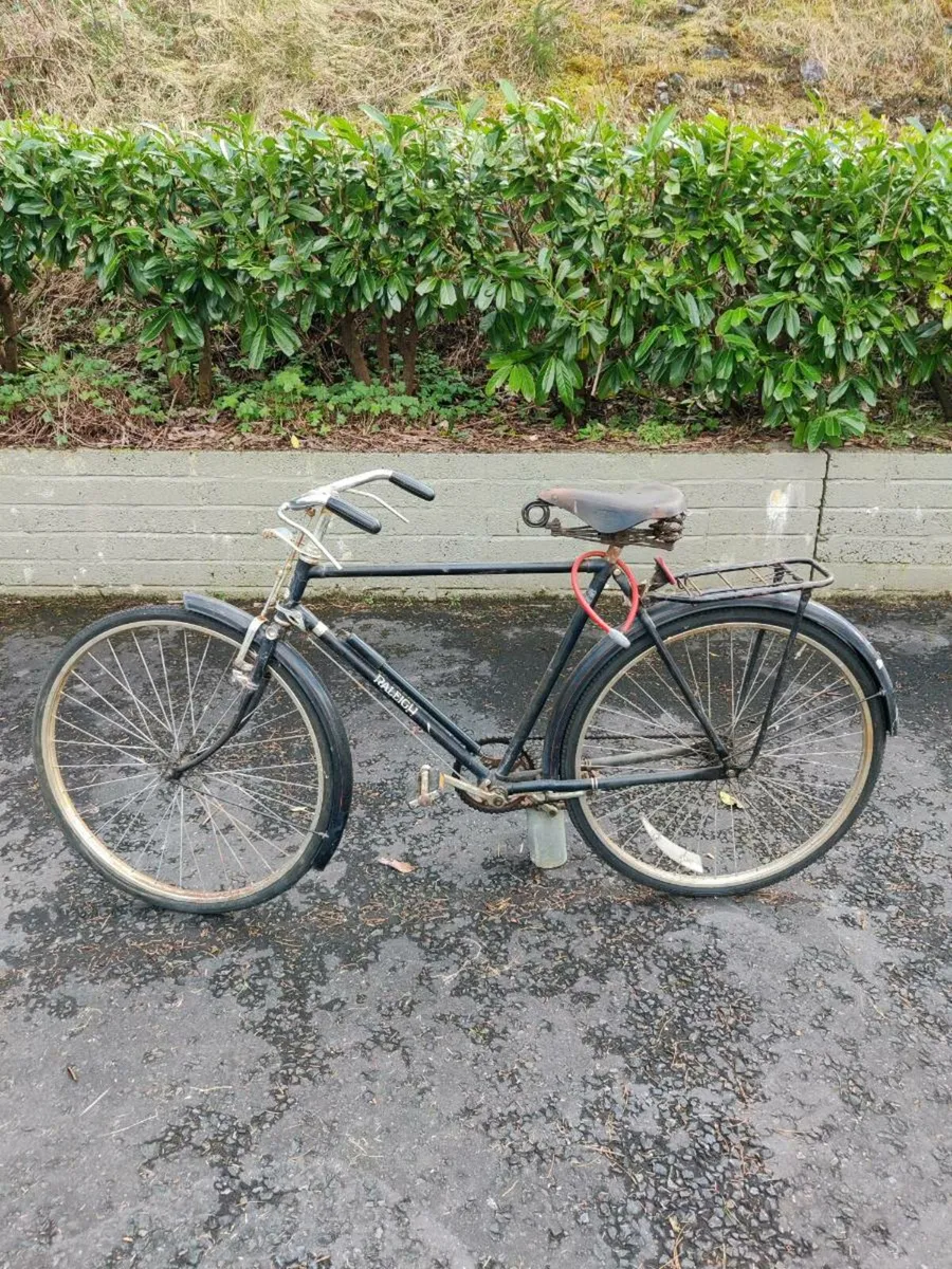 Gents bicycle for sale. - Image 2
