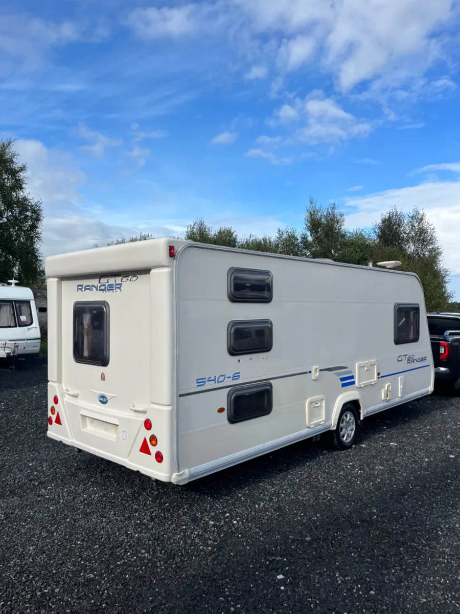 Bailey Ranger 6 Berth Triple Bunkbed Caravan - Image 4