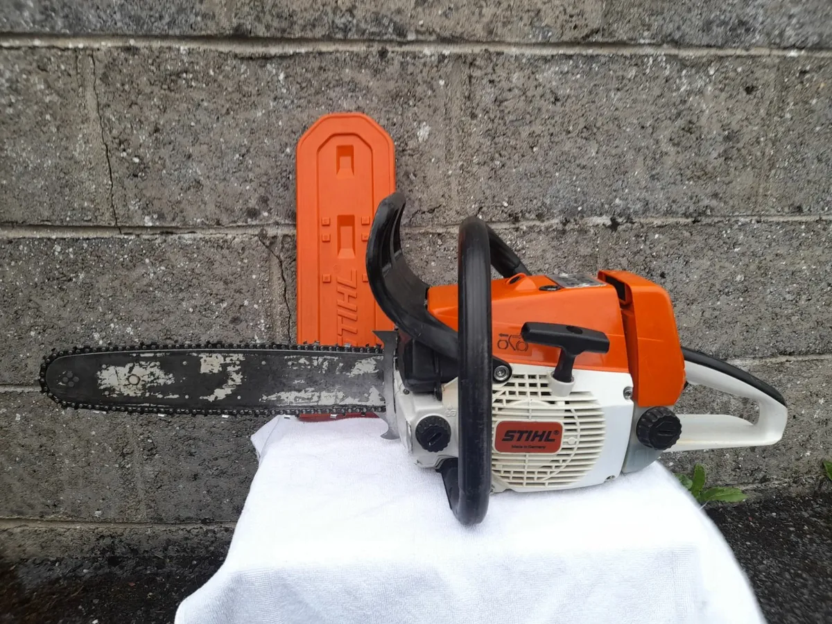 selling chainsaw - Image 1
