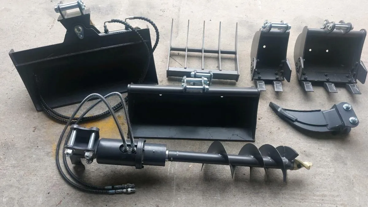 Mini digger - Image 2