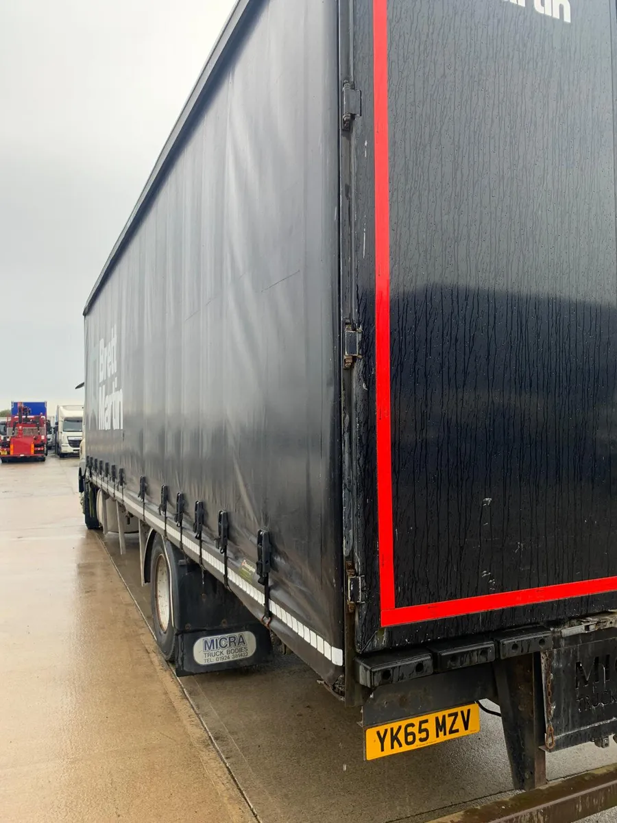 31ft Curtainside Part Double Deck Body - Image 3