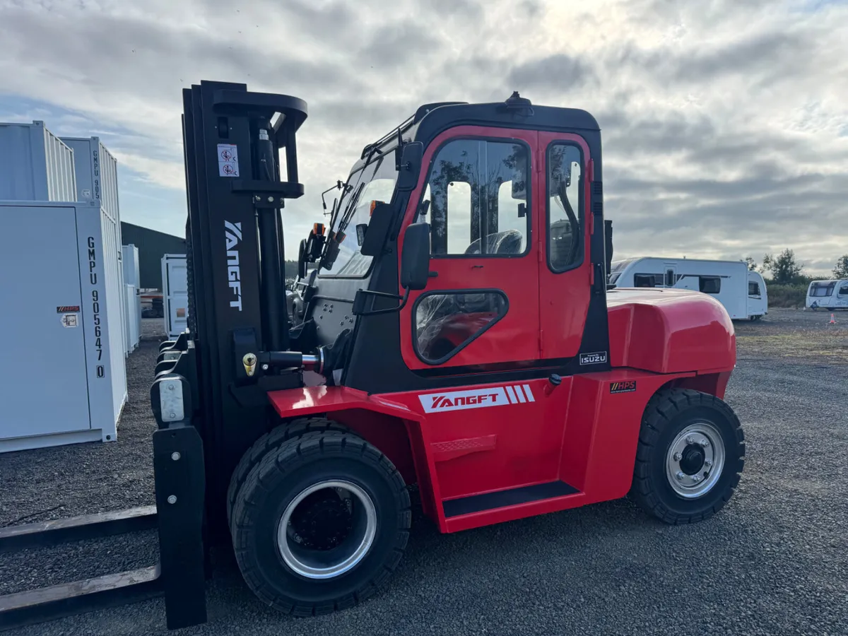 Ex demo  2025 YangFT 7 Ton Fork lift - Image 2