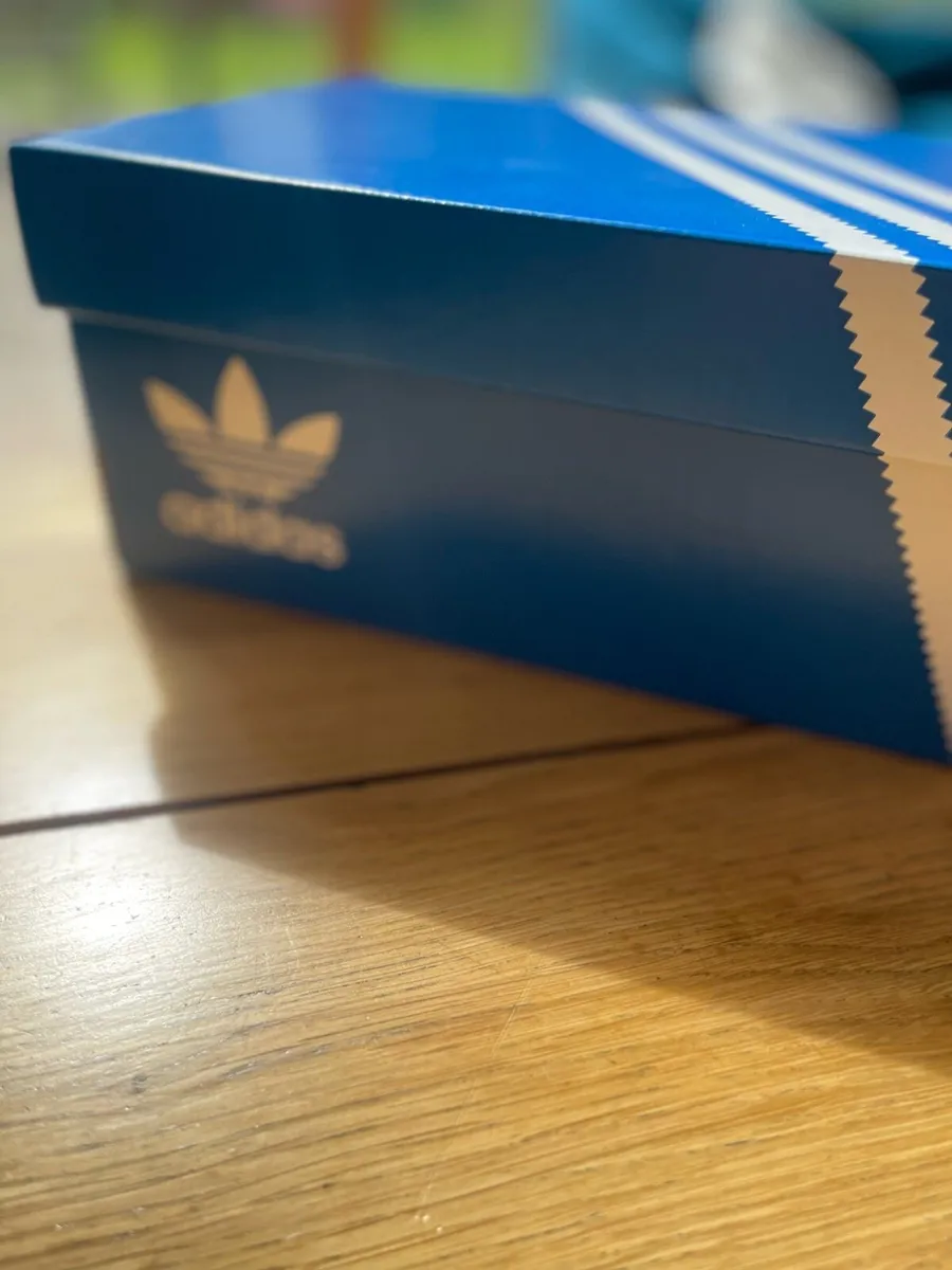 ADIDAS ORIGINALS ADULTS HANDBALL Brand New UK7 - Image 3