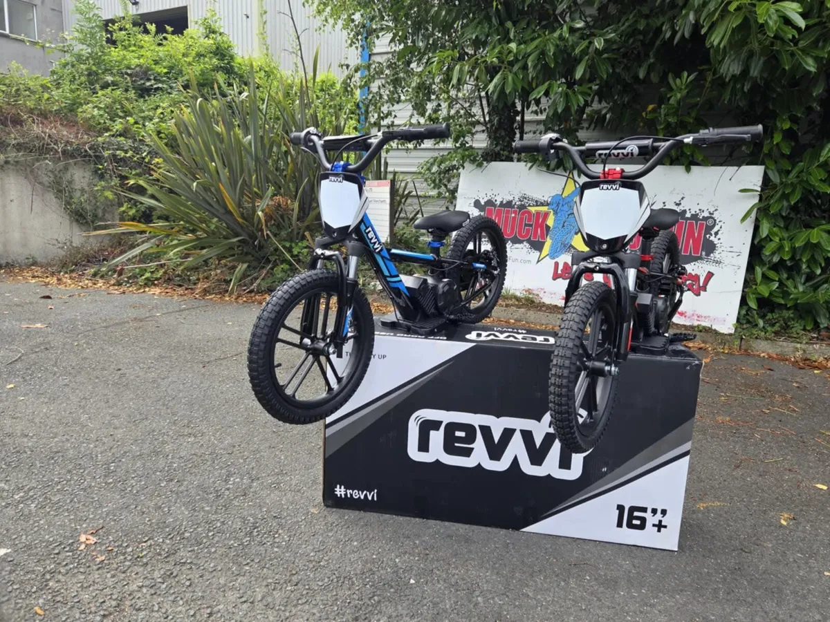REVVI 16+ Kids Electric bike XMAS CLUB/DELIVERY - Image 3