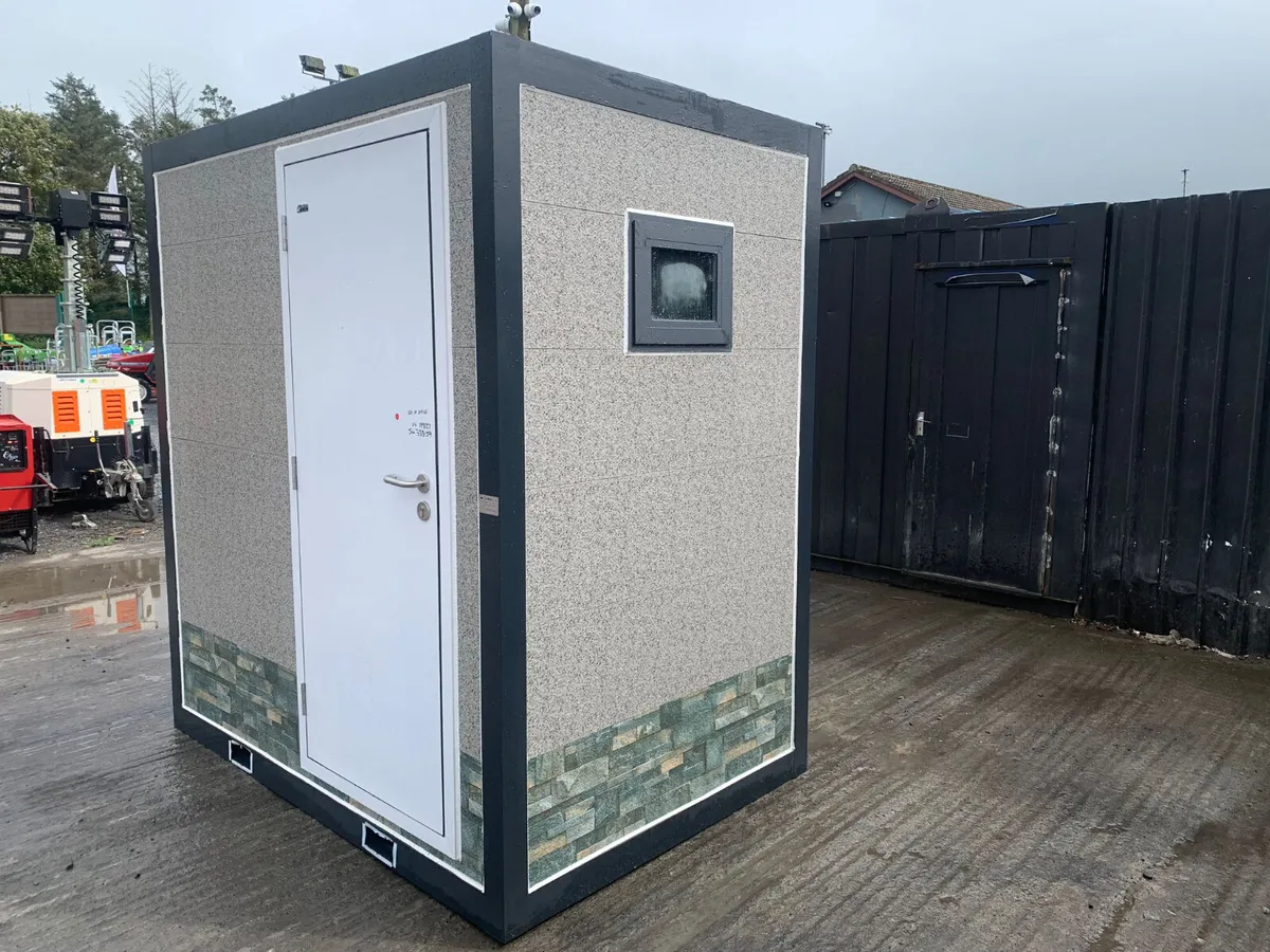 Mobile Toilet Unit - Image 2