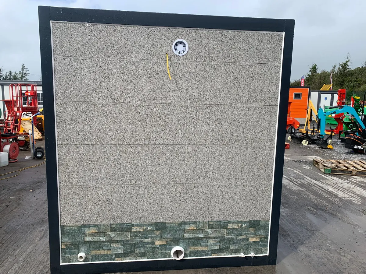 Mobile Toilet Unit - Image 3