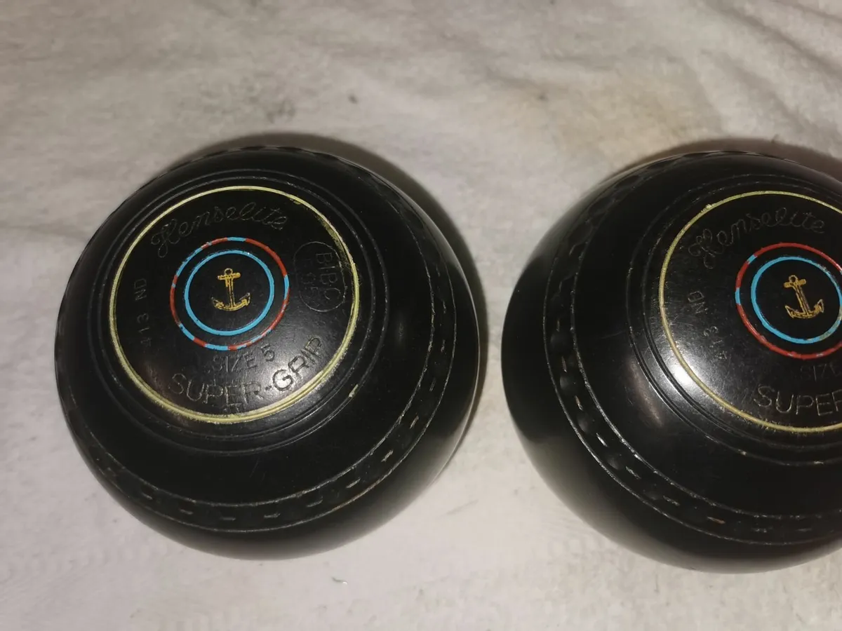 LAWN. SHORT MAT BOWLS. NEW & USED. - Image 2