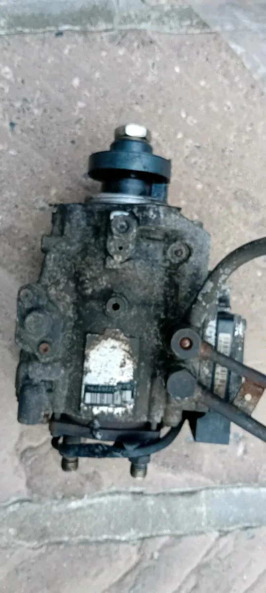 2005 . Ford transit diesel injector pumps.  2.4. - Image 2