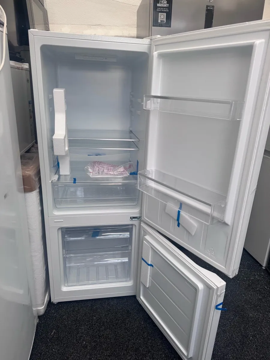 Fridge freezer - Image 2