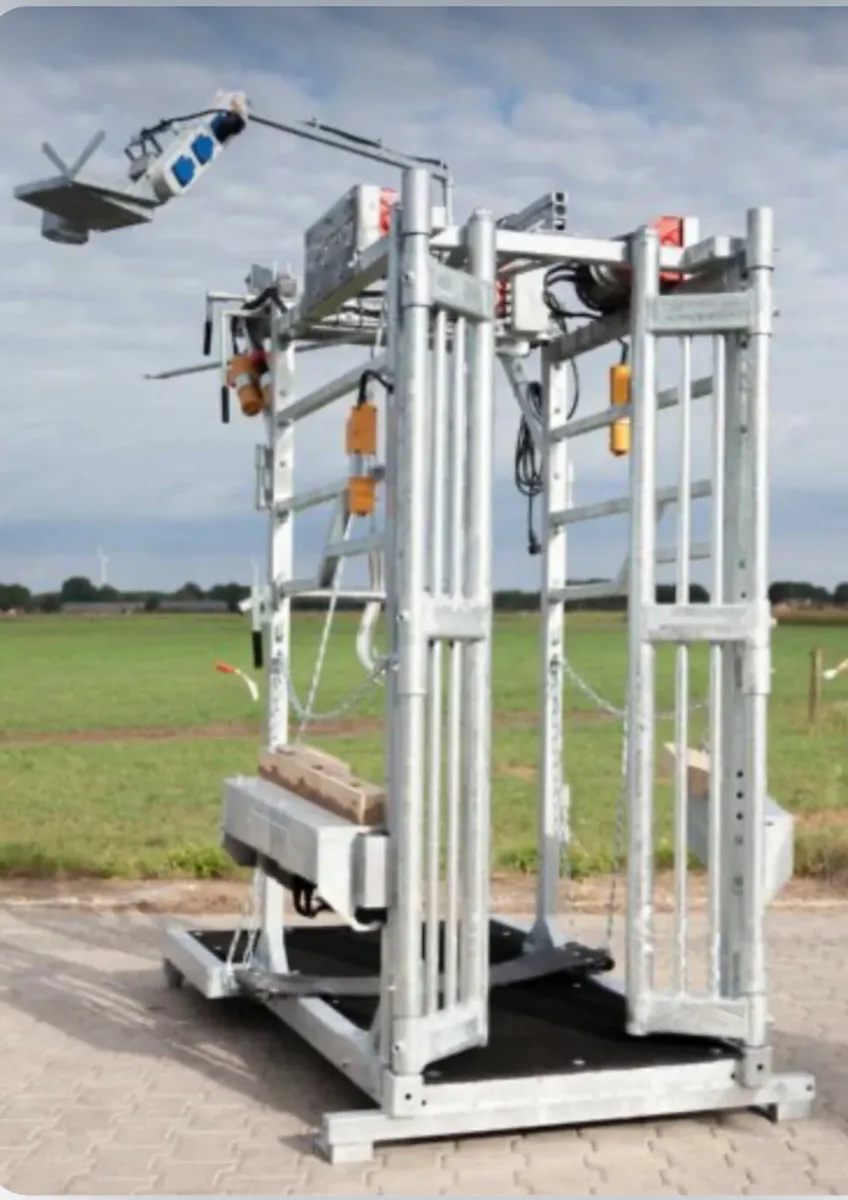 Hoof Trimming Crush - Image 2