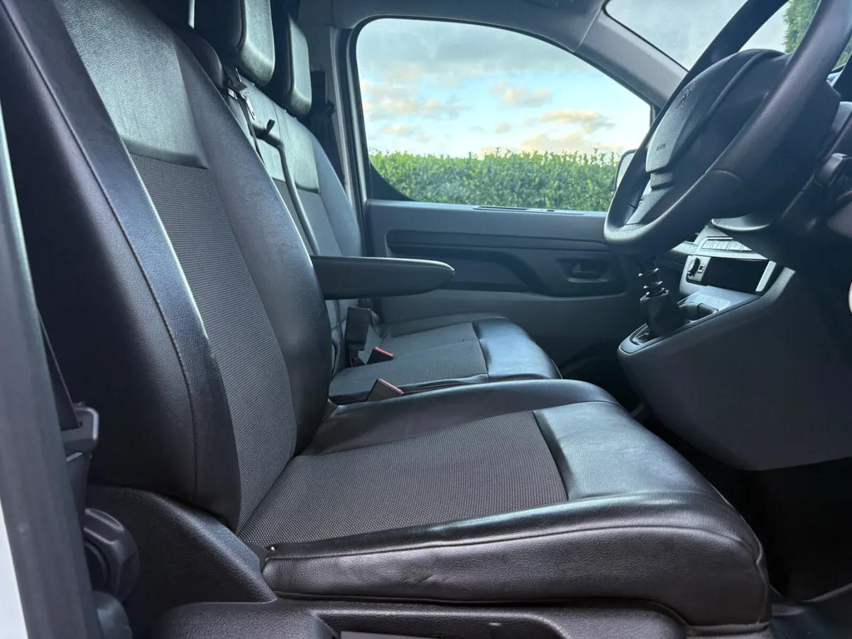 Peugeot Expert 2019 - Image 2