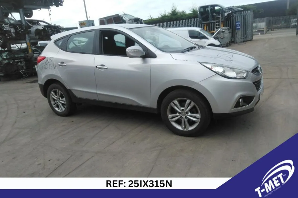 2010 HYUNDAI IX35 BREAKING FOR PARTS - Image 1