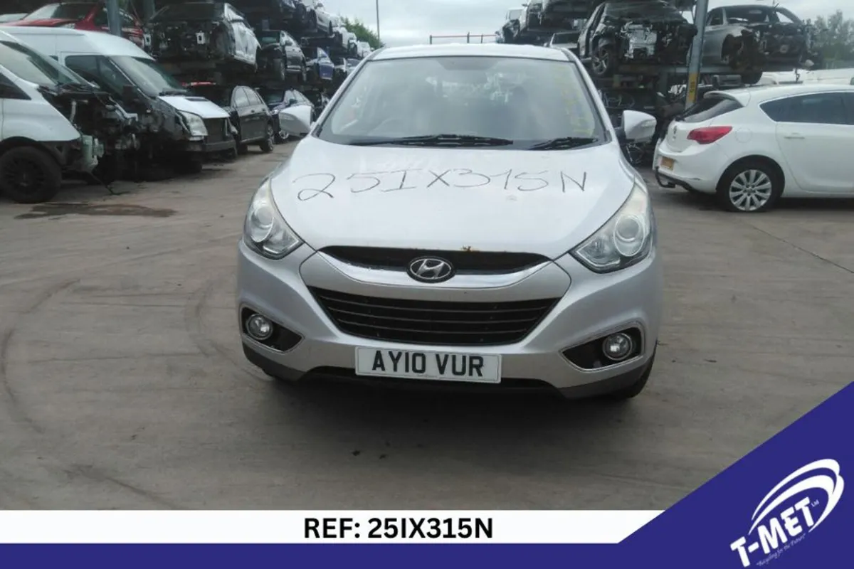 2010 HYUNDAI IX35 BREAKING FOR PARTS - Image 2