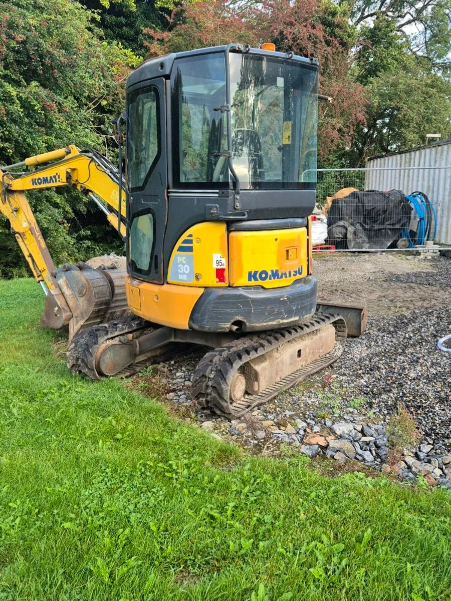 Komatzu pc30 - Image 2