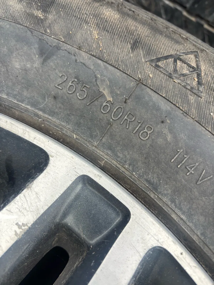 Toyota hilux alloys - Image 3