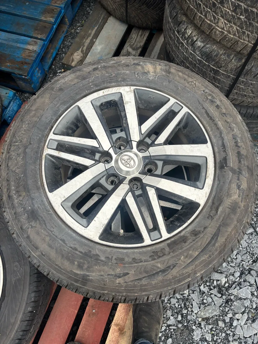 Toyota hilux alloys - Image 2
