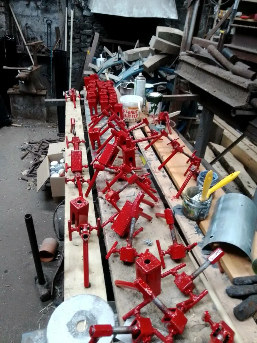 Hurley Bander - Image 4