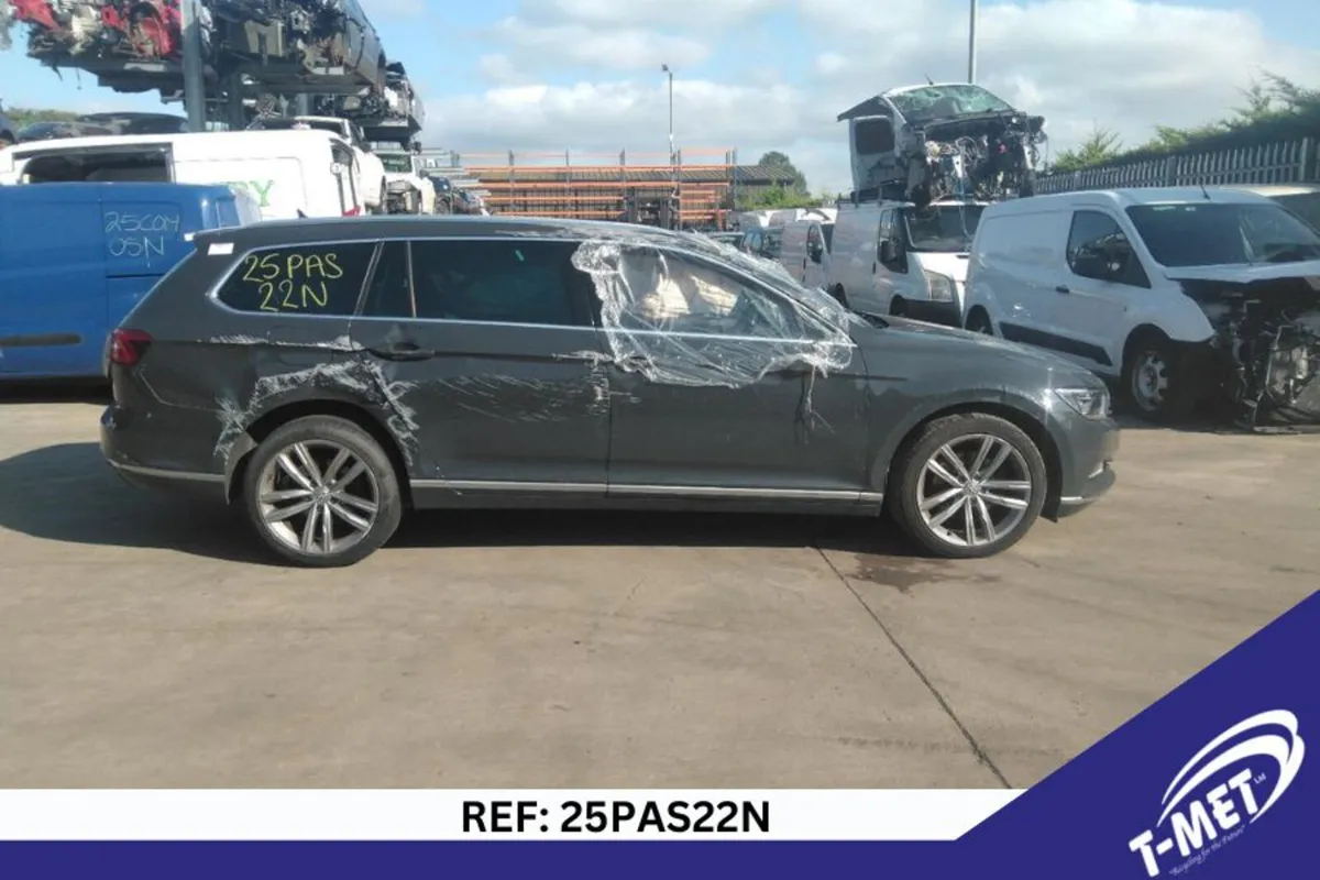 2017 VOLKSWAGEN PASSAT BREAKING FOR PARTS - Image 1