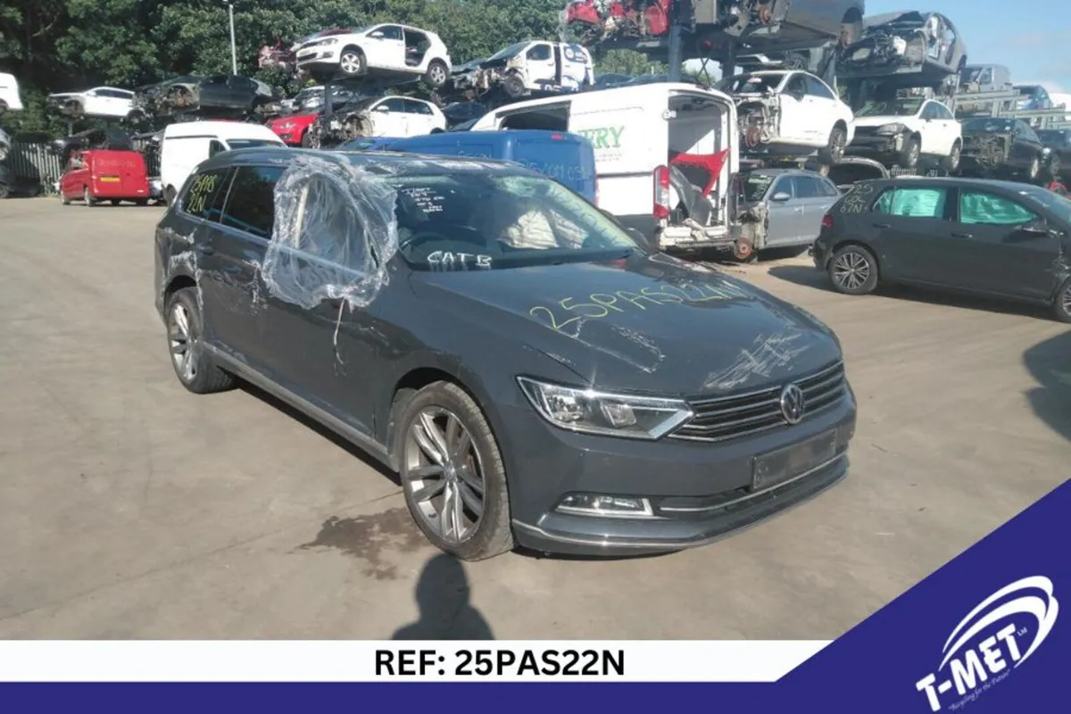 2017 VOLKSWAGEN PASSAT BREAKING FOR PARTS - Image 2