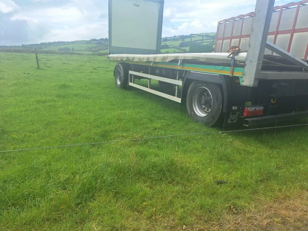 Drag suitable flat /cattle.   ..in charleville 35k - Image 2