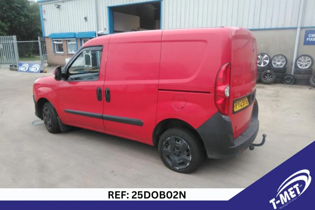 2012 FIAT DOBLO  BREAKING FOR PARTS - Image 4