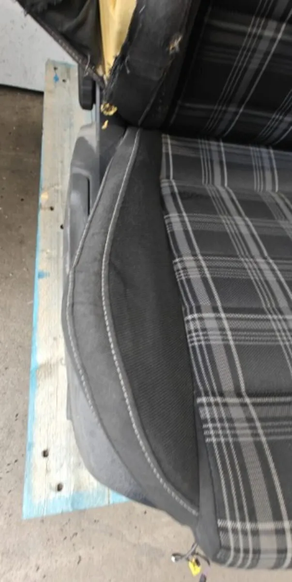 2015 VW Golf GTD Bluemotion 5 Door Seats/Interior - Image 4