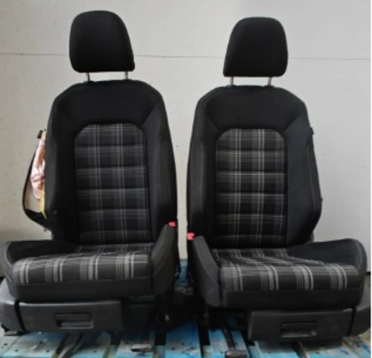 2015 VW Golf GTD Bluemotion 5 Door Seats/Interior - Image 1