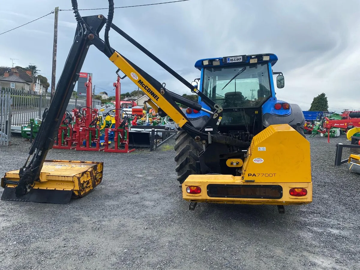 McConnel PA7700 T Hedgecutter C/W Twin Rotor Head - Image 1