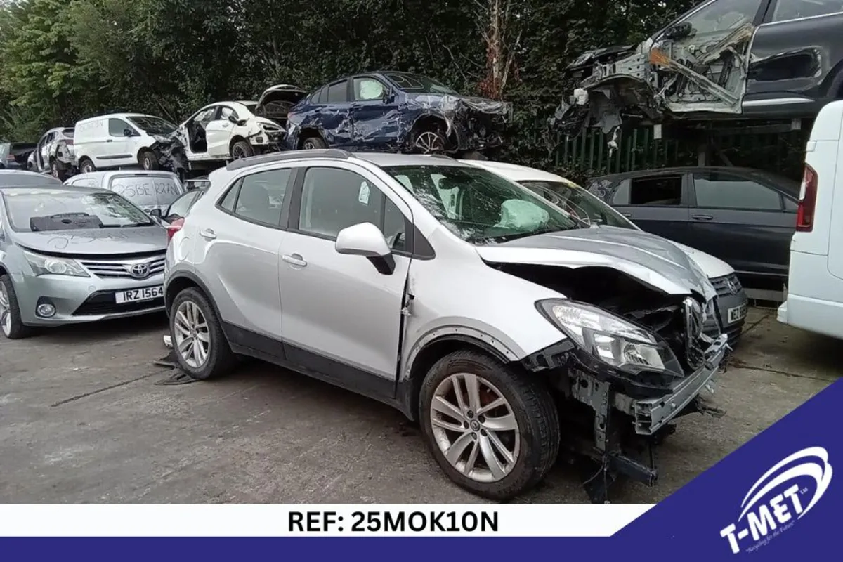 2015 VAUXHALL MOKKA BREAKING FOR PARTS - Image 1