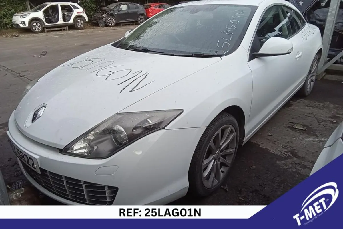 2010 RENAULT LAGUNA BREAKING FOR PARTS - Image 2