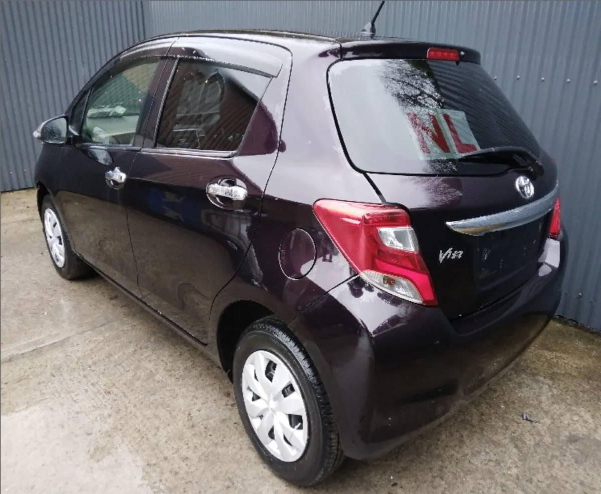 2015 Toyota Vitz 1.0 Pet Auto Breaking/Dismantling - Image 3