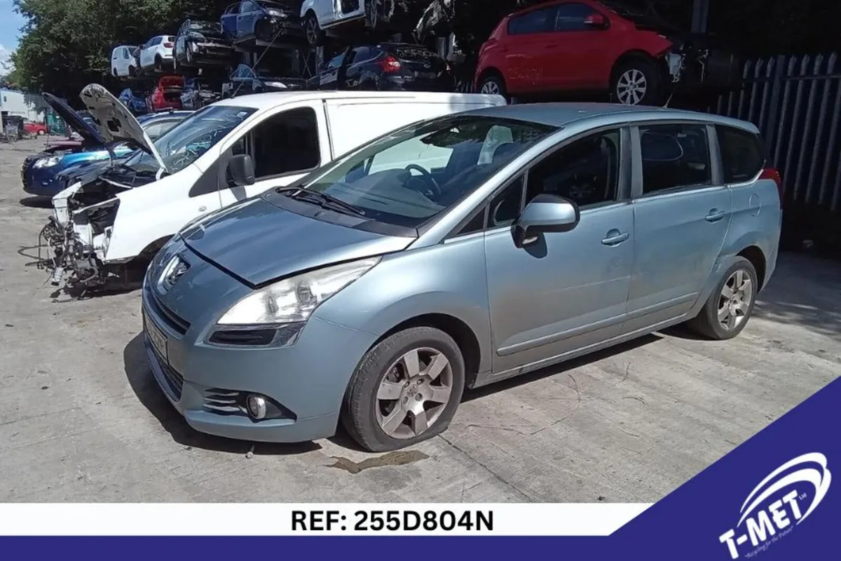 2011 PEUGEOT 5008 BREAKING FOR PARTS - Image 1