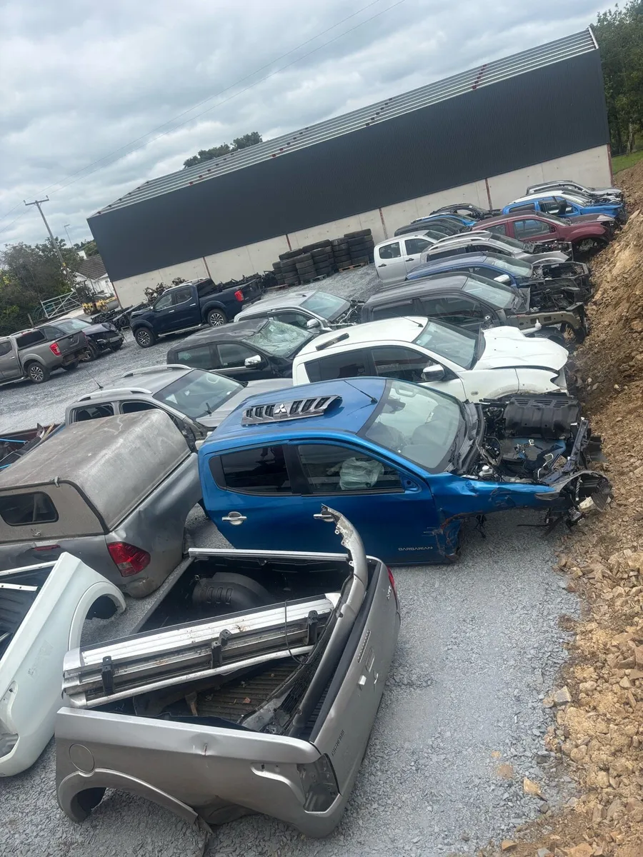 selection  of 4x4’s for breaking - Image 1