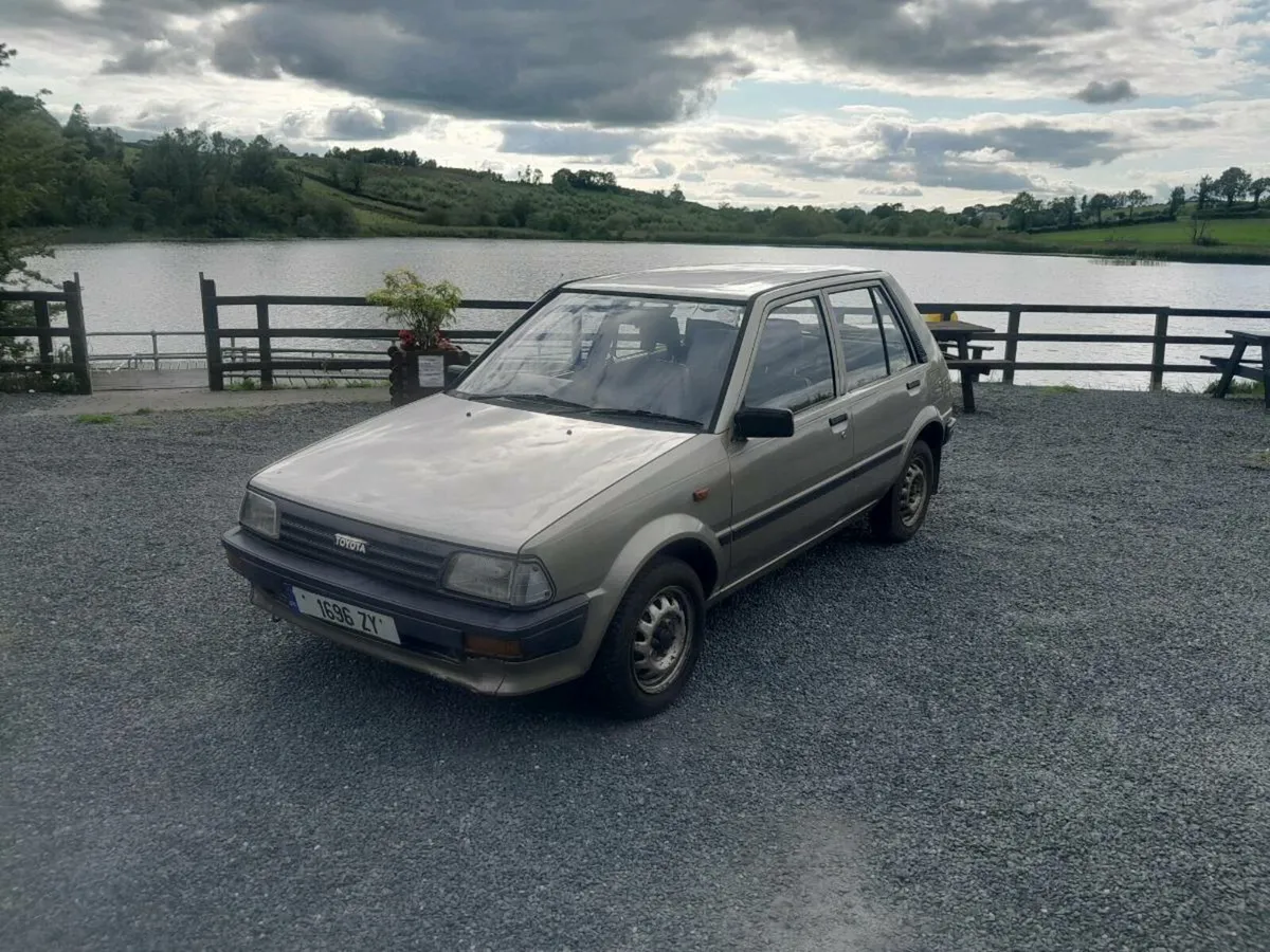 Toyota starlet ep70 5 speed box - Image 1