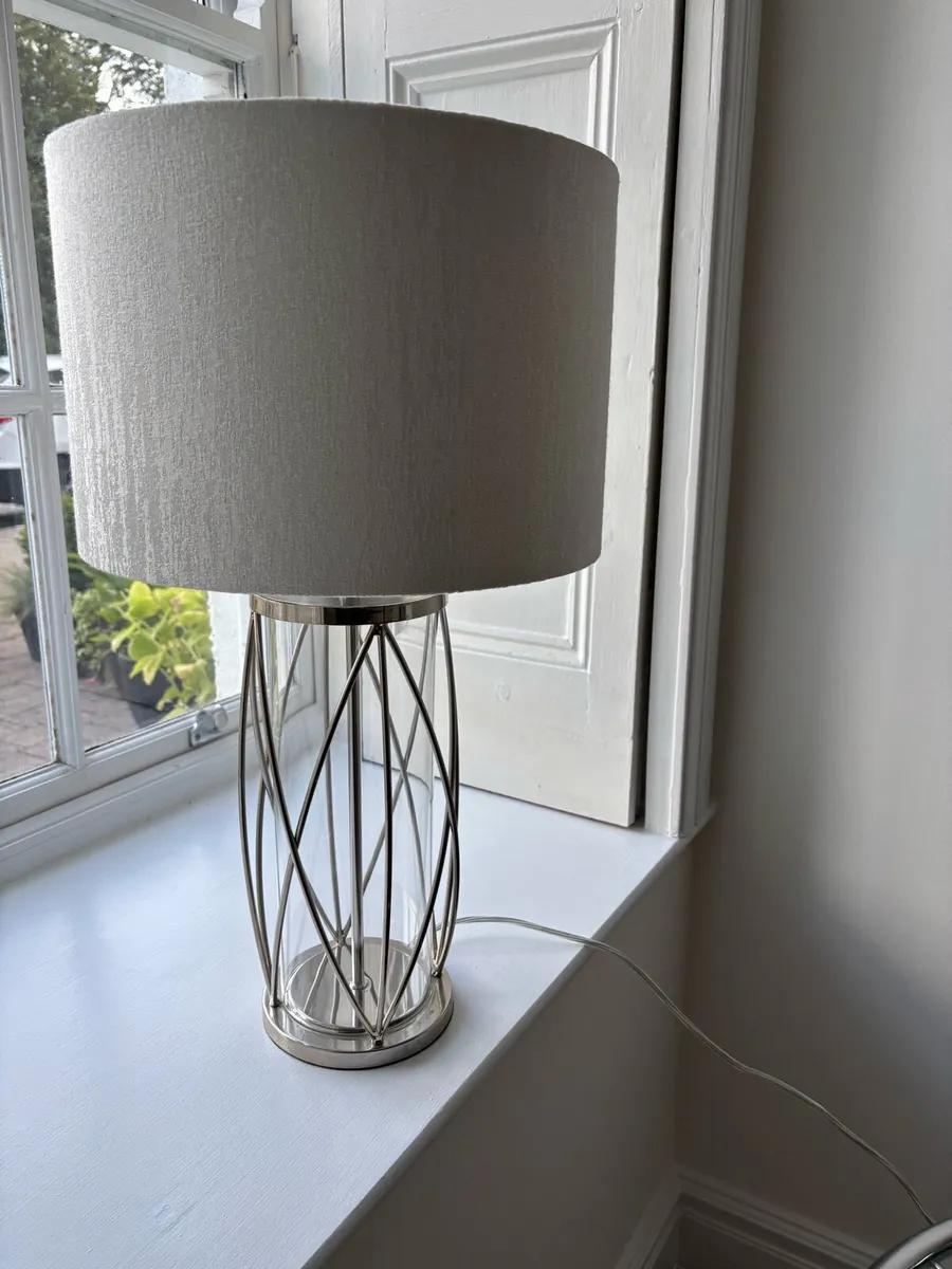 2 x Laura Ashley Lamps - Image 1