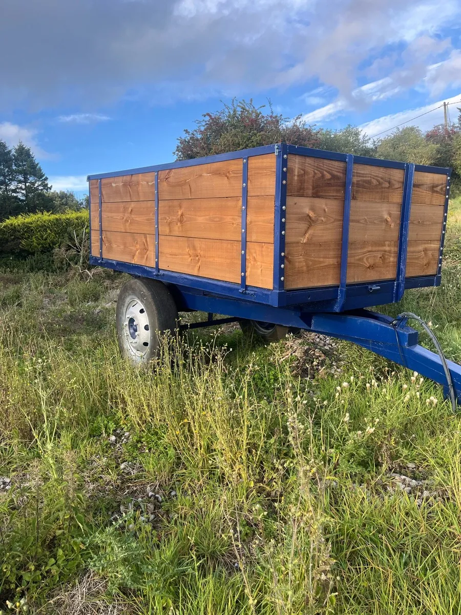 Tipping trailer - Image 1