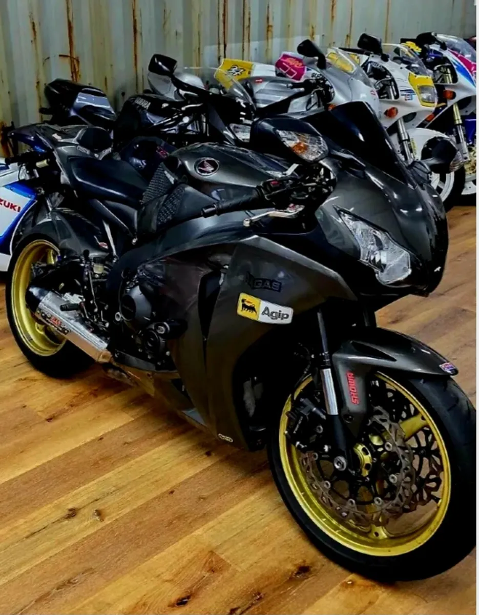 Honda Cbr1000rr 2008 - Image 2